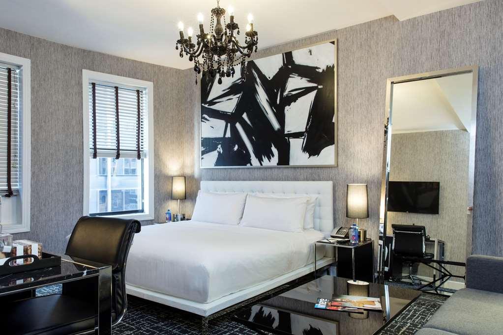 Square Hotel At Times Square New York City Room photo